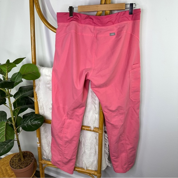 Figs Pink Scrub Pants sz L - Picture 3 of 6